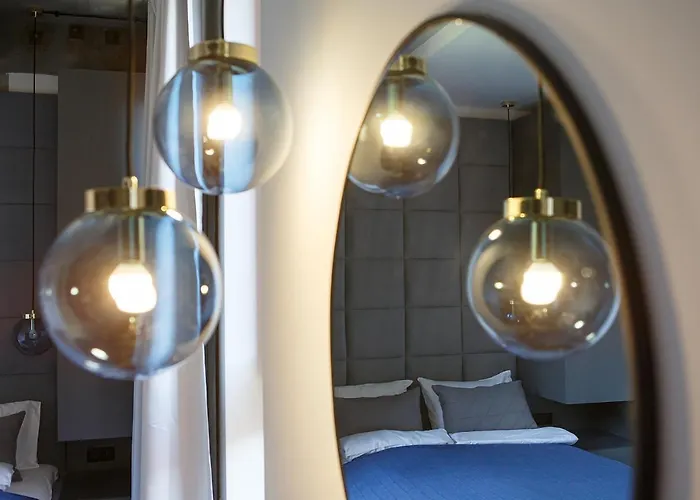 Homewell Boutique Stare *