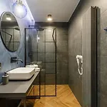 Homewell Boutique Stare Appartement *
