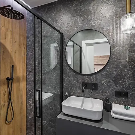 Apartment Homewell Boutique Stare *