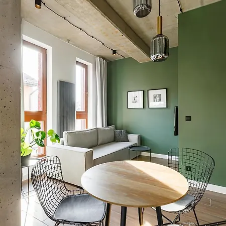 Homewell Boutique Stare Apartment