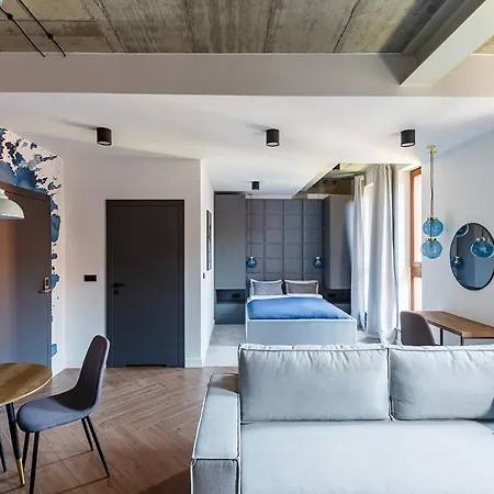 Apartment Homewell Boutique Stare *