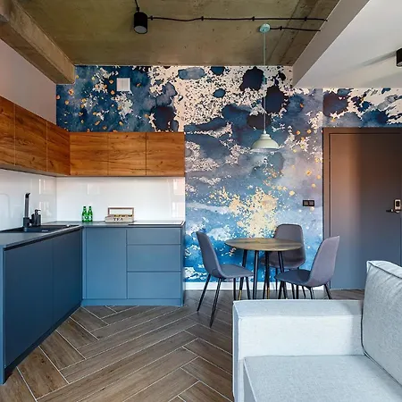 Homewell Boutique Stare