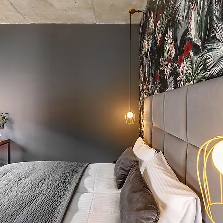 Homewell Boutique Stare Апартаменти Познань