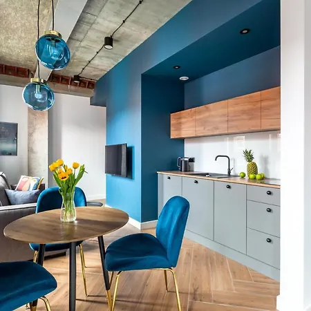 Homewell Boutique Stare 公寓