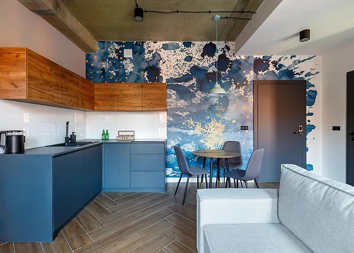 Homewell Boutique Stare